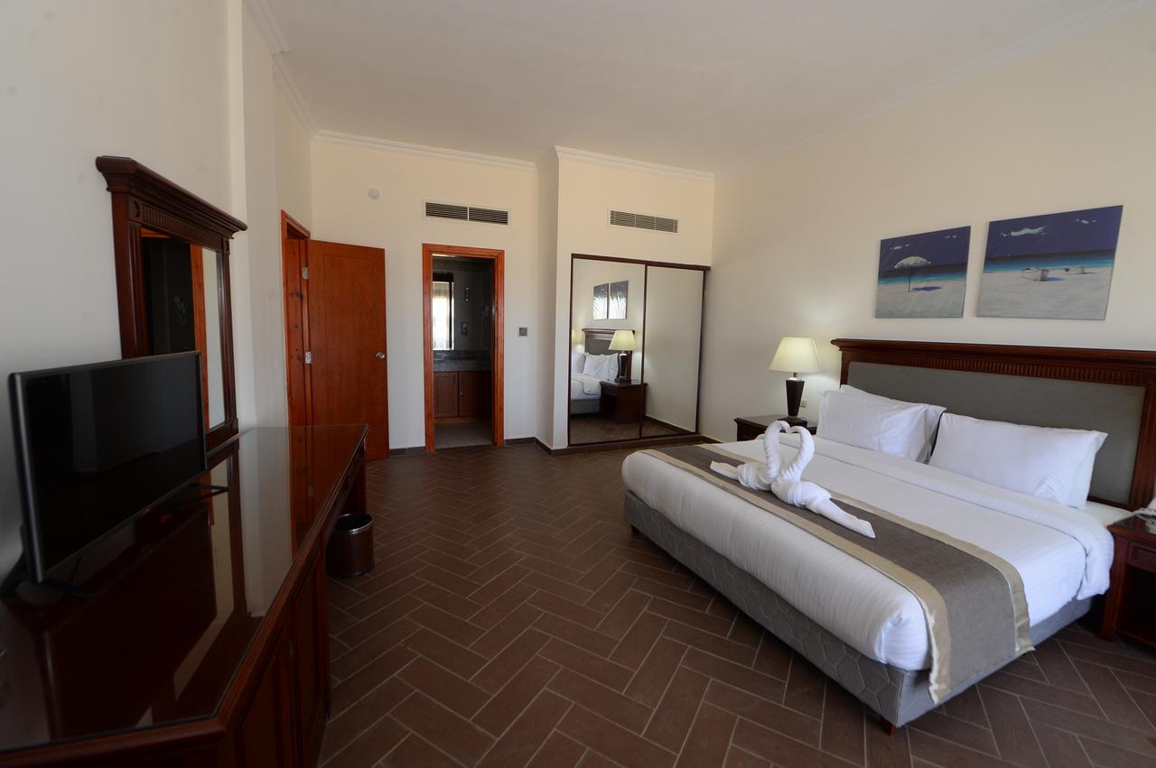 Savanna Empire Spa & Resort Ataqah Екстериор снимка